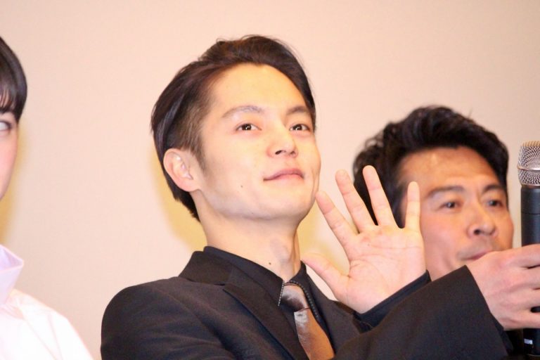 窪田正孝、妻・水川あさみと「富士山登りたい!」とのろけ 染谷将太にもオファーもかなわず