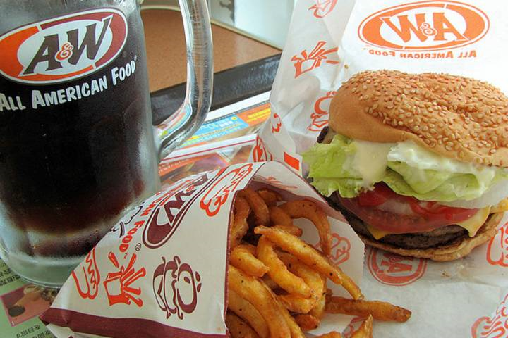 あなたはマック派？モス派？