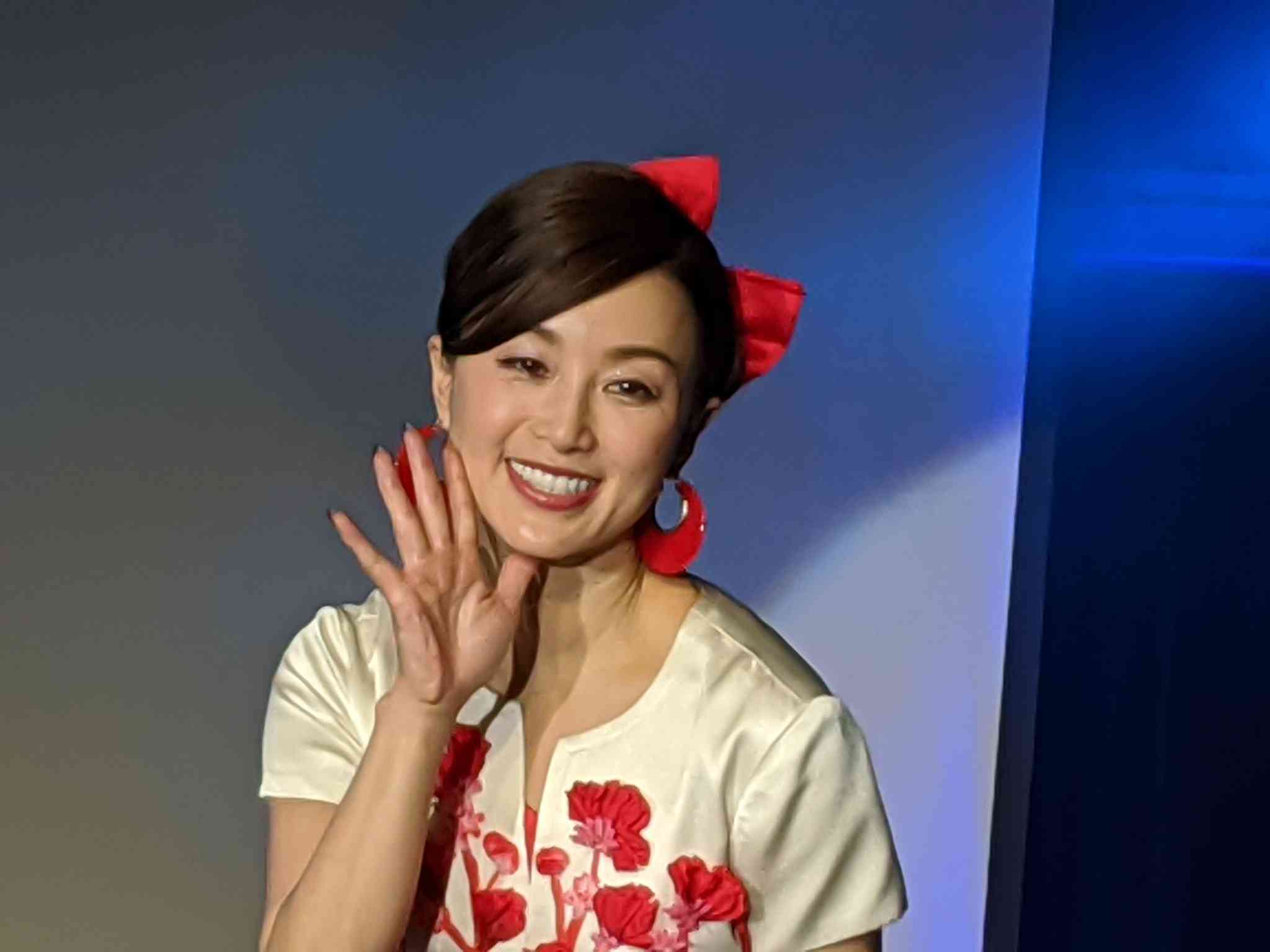酒井法子、4年連続のバースデーイベント開催 Love Me Doがサプライズで登場