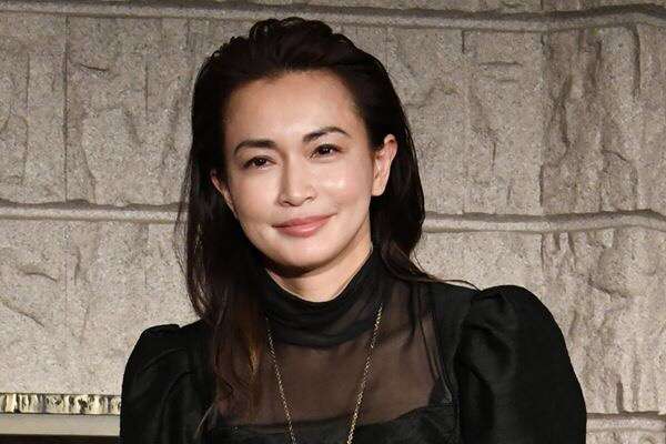 長谷川京子 もっと脱ぐ!田中みな実との写真集バトル第2幕へ