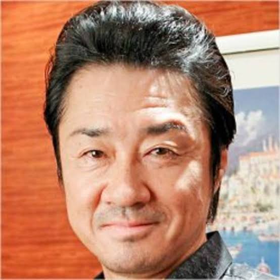 鼻の特徴的な人集まれ!