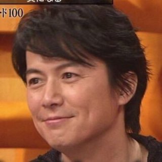 えくぼの男性