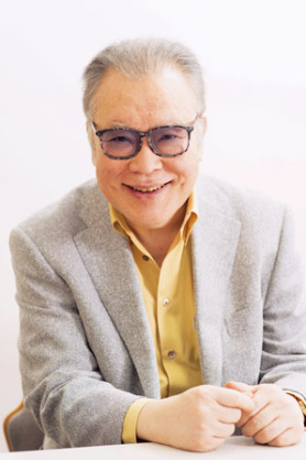 えくぼの男性