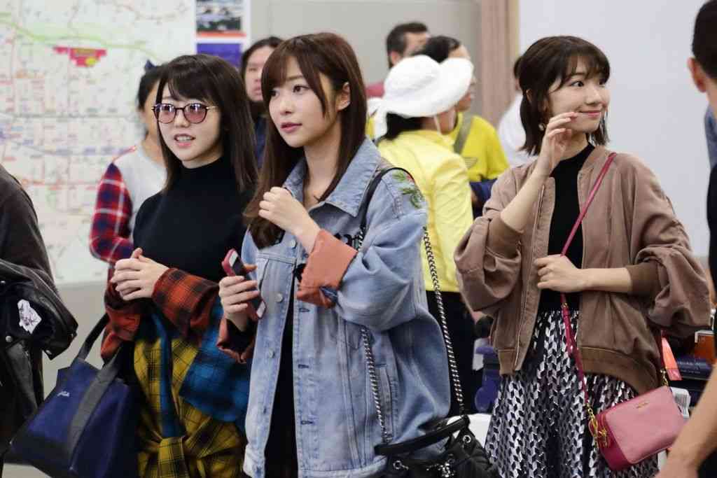 峯岸みなみ、てんちむに人生相談「ブスの呪縛から抜けられない」
