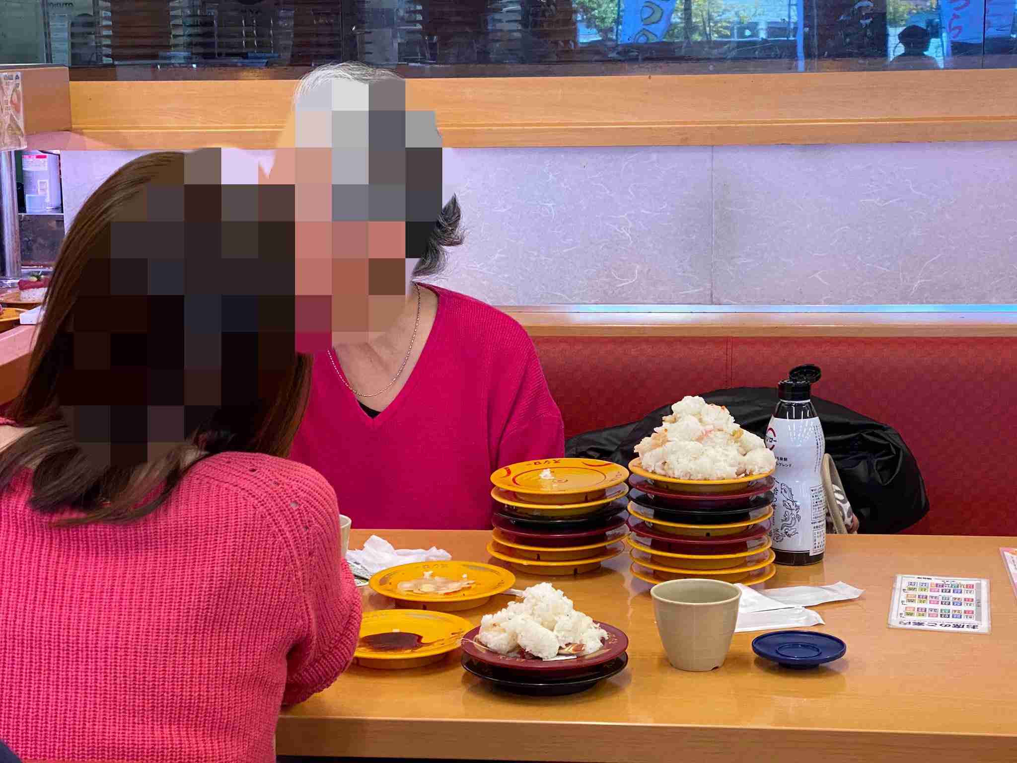 とんかつ屋で横に座った女性客 あまりにも失礼な食べ方に「不愉快」