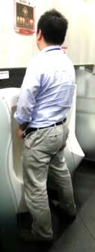 「絶対にやってはいけない事を…」捜査中寄ったコンビニに“拳銃”置き忘れる 31歳警察官懲戒処分