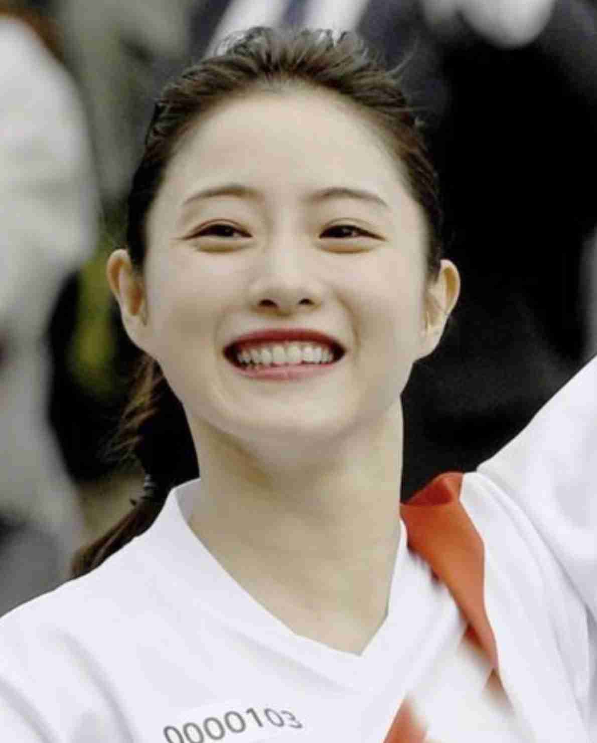石原さとみ 都内で聖火リレーリハ「高揚してどんどん早く走ってしまう」
