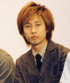 【画像】昔は意外な髪型をしていた芸能人