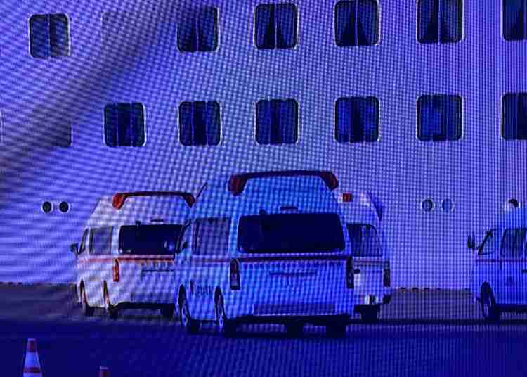 新型ウイルス チャーター機で帰国の男性2人 感染確認