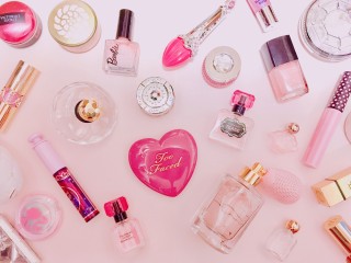 並行輸入品のコスメって買いますか？