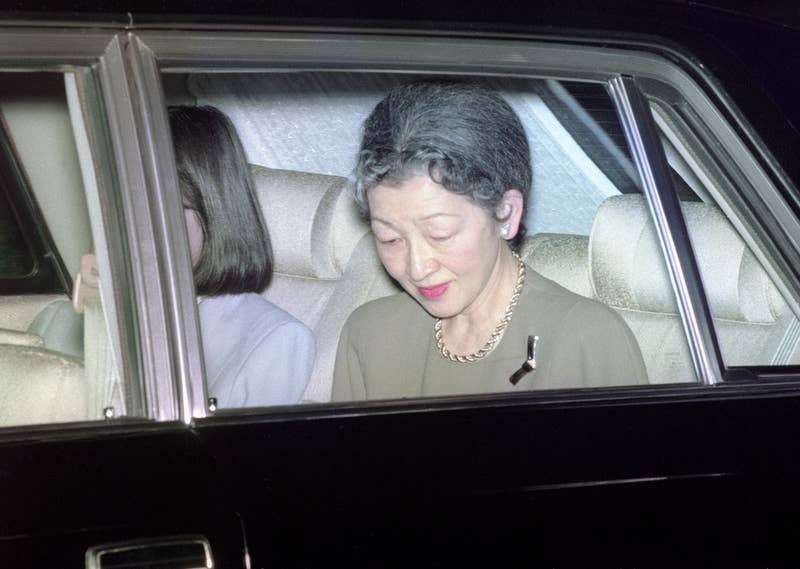 天皇・皇后両陛下、今春に訪英