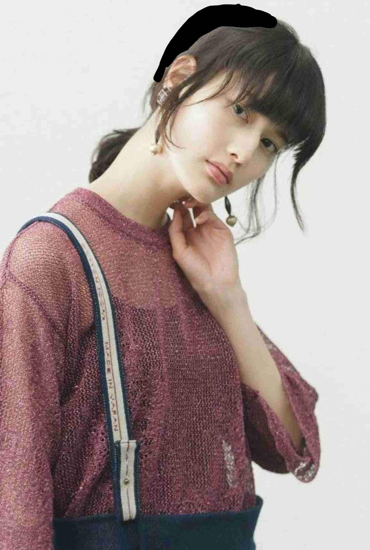 橋本愛、制服ショットでファン悩殺「かわいさ犯罪級」「破壊力やべえ」「これは撃ち抜かれました」