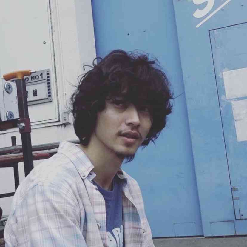 King Gnu・井口理、人気劇団の主宰者役で山崎賢人主演『劇場』出演