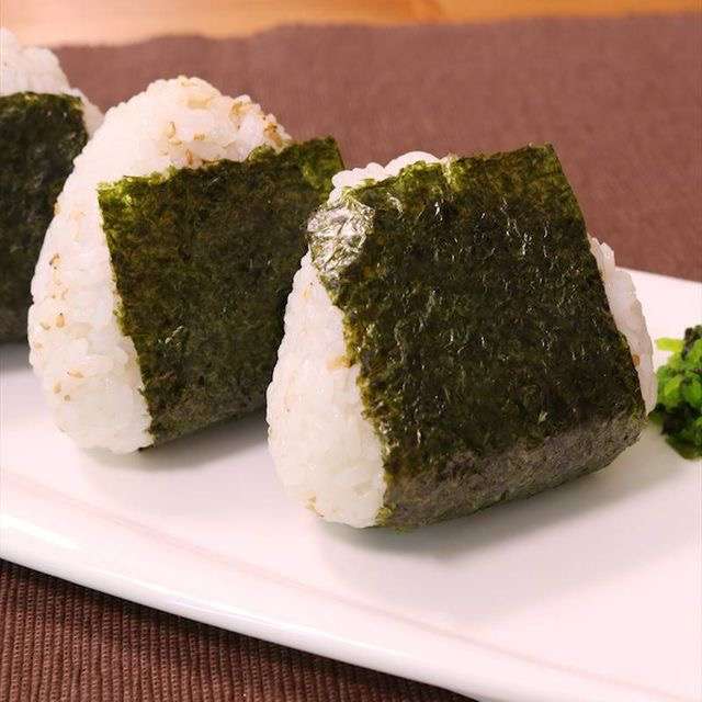 “お好み焼き定食”の大阪人、たこ焼き＋ご飯は「ない」