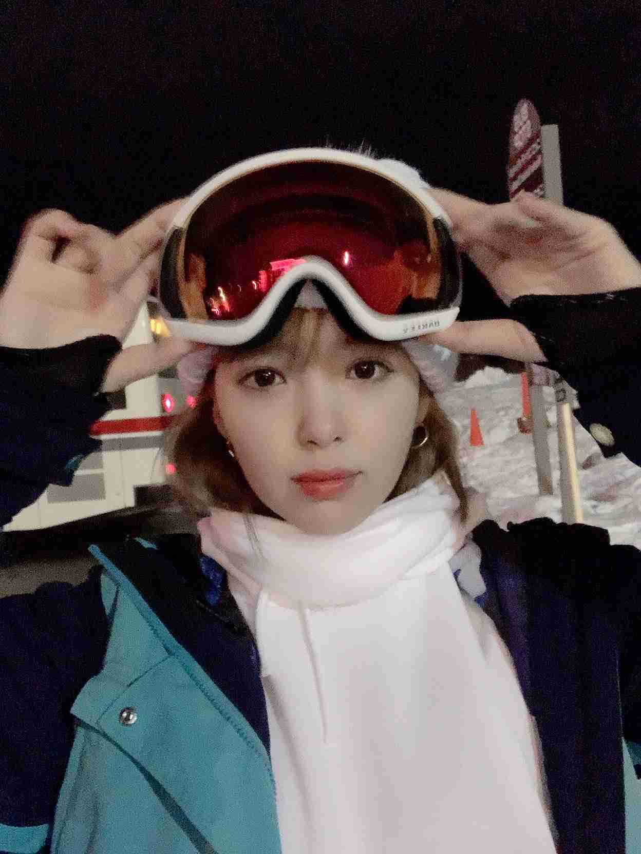 藤田ニコル初グラビア写真集、発売前重版が緊急決定　SEXYな未公開カット解禁＜好きになるよ？＞