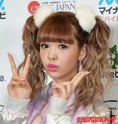 藤田ニコル初グラビア写真集、発売前重版が緊急決定　SEXYな未公開カット解禁＜好きになるよ？＞