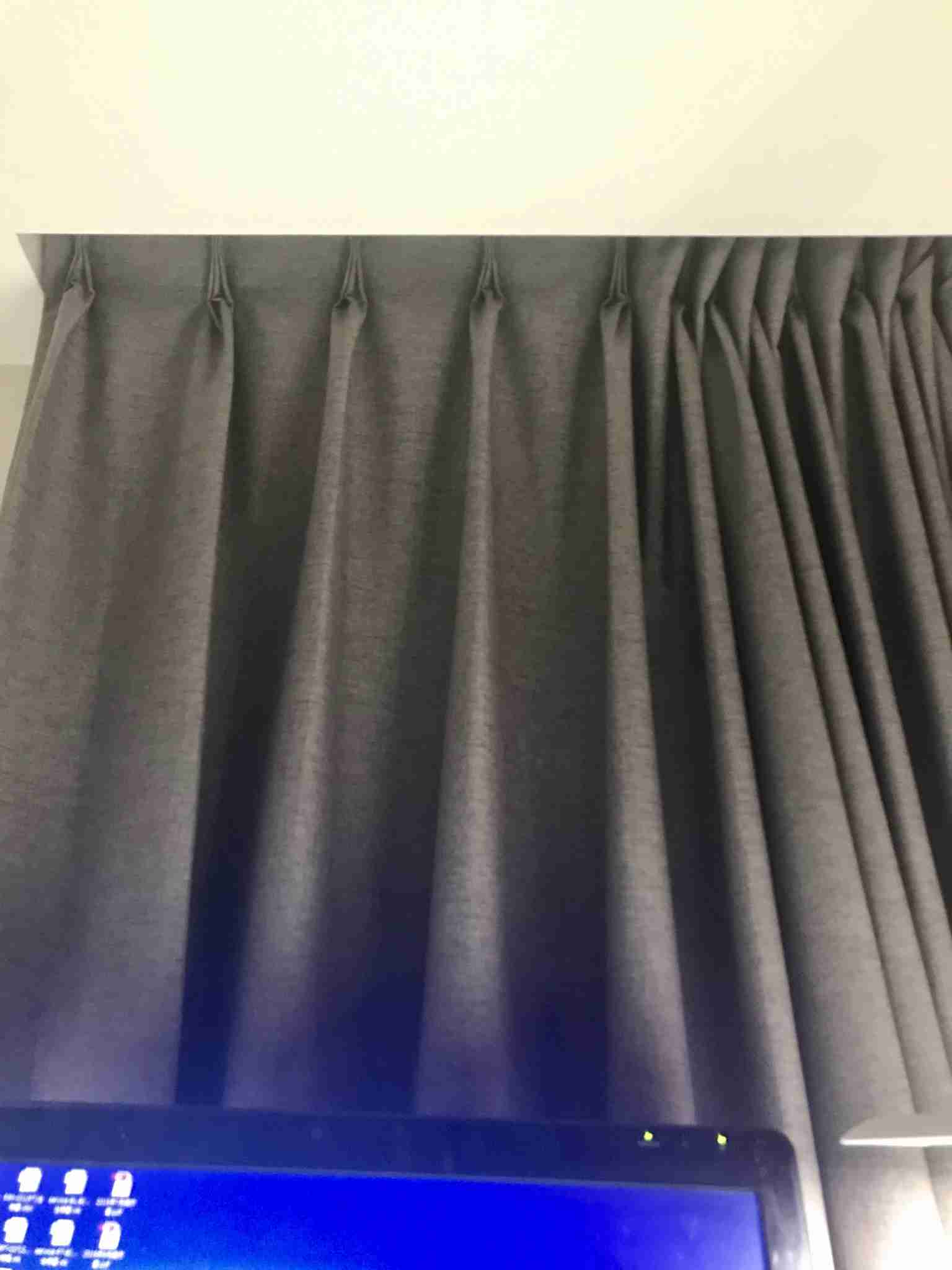 身バレしない程度にお宅のカーテン見せて下さいませんか?