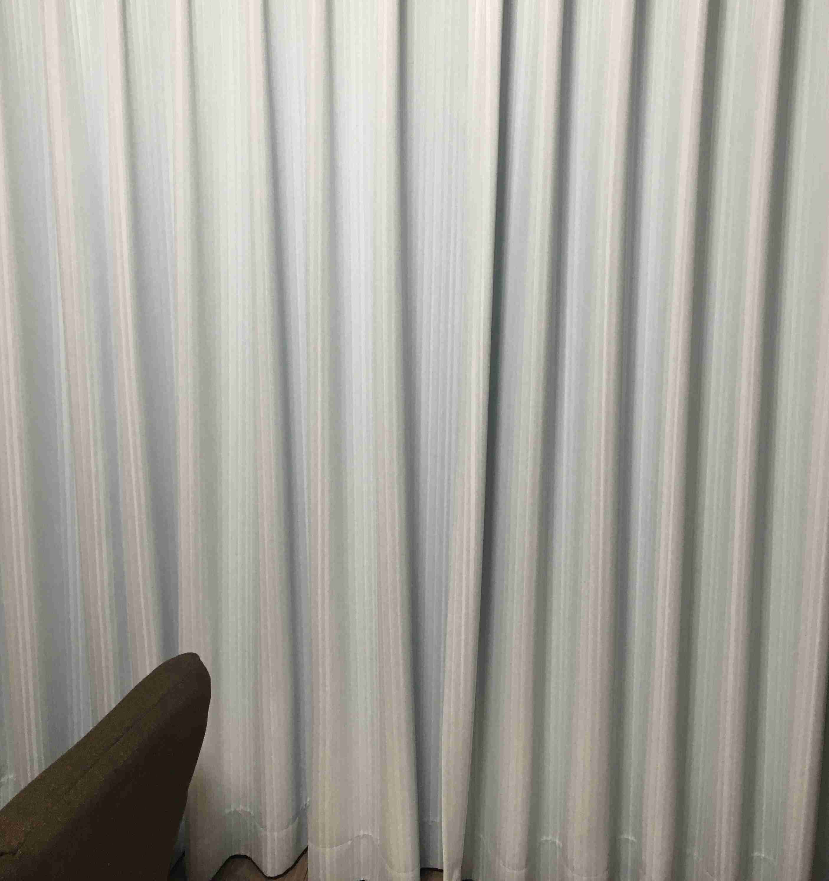 身バレしない程度にお宅のカーテン見せて下さいませんか?