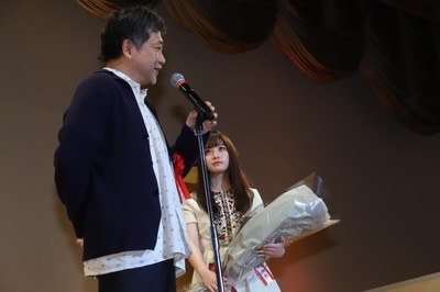 “ドS”橋本環奈「私、好きよ。あなたの小説」 佐藤大樹と相反する表情のビジュアル解禁