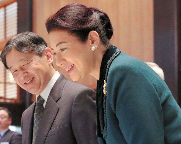 2月発表はナシ　眞子さま意志固く小室圭氏との結婚再延期の舞台裏