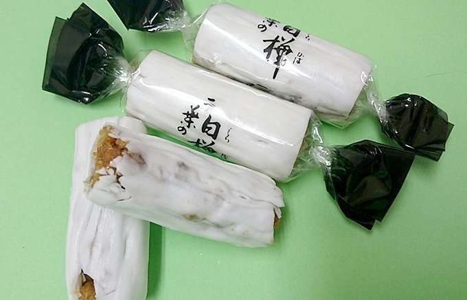 おばあちゃん家に行くと出てくる「定番のお菓子」ランキング