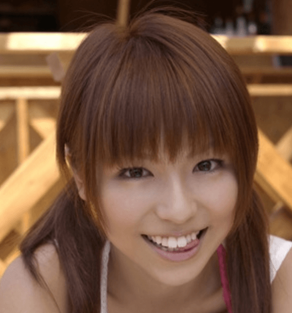 若槻千夏、寒さに負けず美脚披露!? ほっそりとした “絶対領域”に注目集まる
