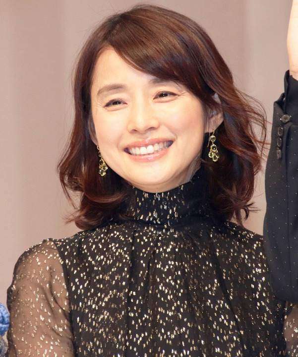 石田ゆり子、仔犬のイラスト披露で大反響「なんだこのクセになる絵は」