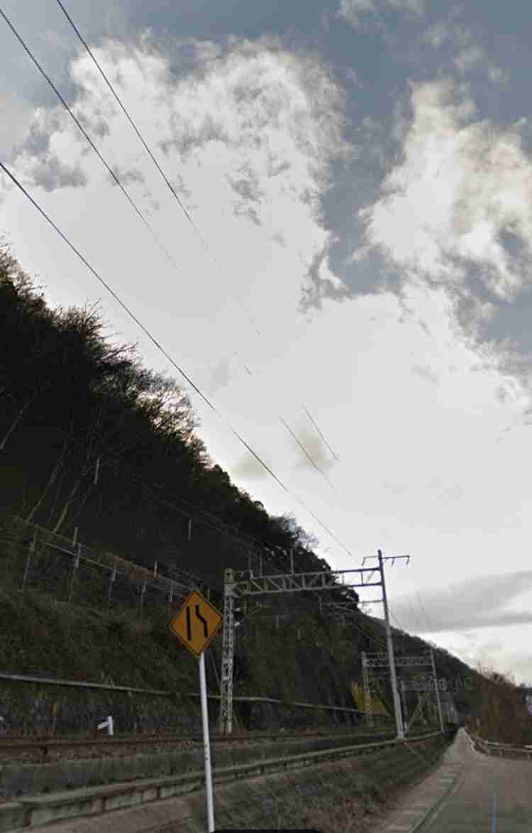 母親が目離した隙に線路内入ったか…電車にはねられ重体だった5歳男児 容態が急変し死亡