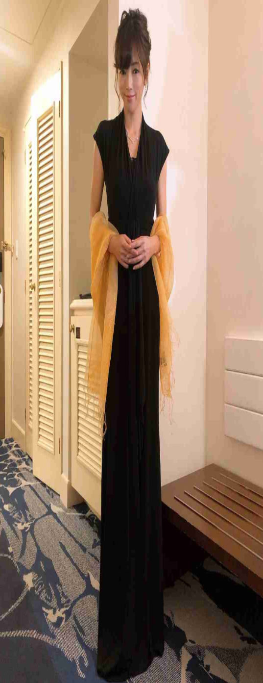 釈由美子、久々にドレスアップした姿を公開「とても素敵」「お似合い」の声