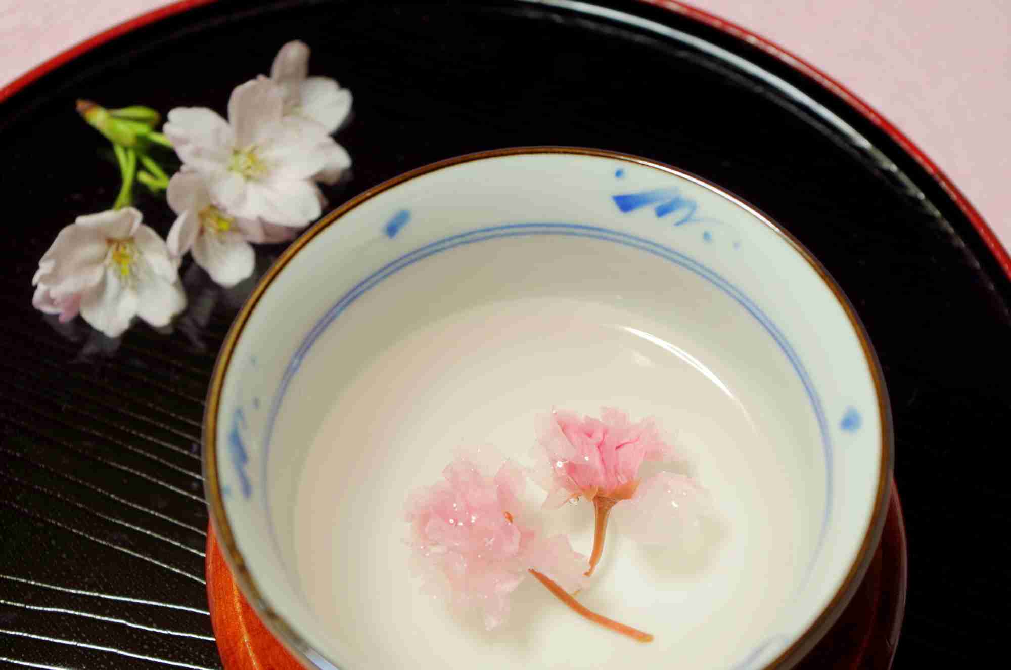 あなたの地元・出身地で「おめでたい時」に口にするもの♪