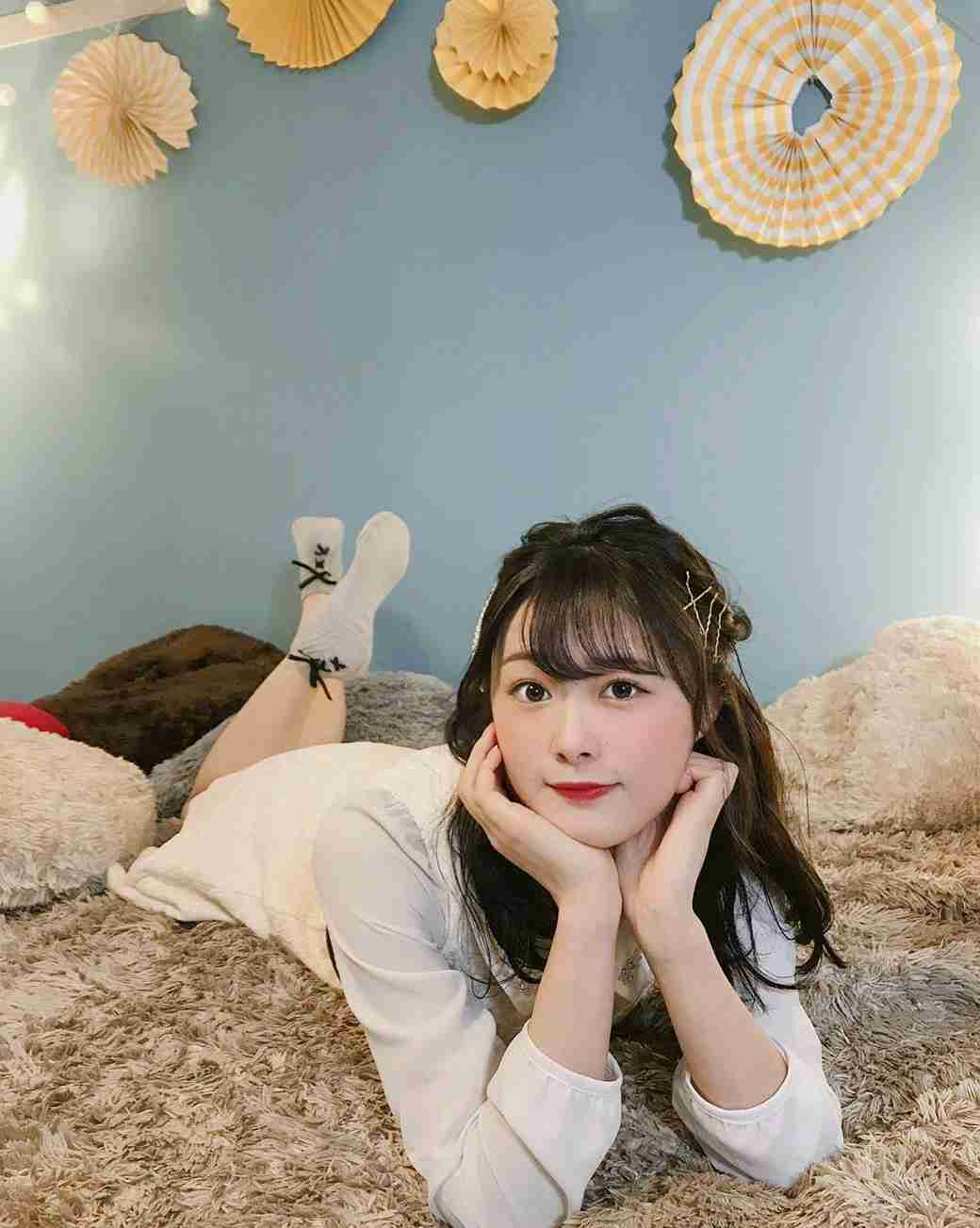山口真帆、網タイツ＆ピンヒールの美脚オフショット「足ながっ」「エロカッコいい」と新たな魅力に反響