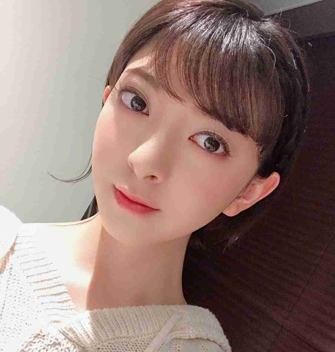 山口真帆、網タイツ＆ピンヒールの美脚オフショット「足ながっ」「エロカッコいい」と新たな魅力に反響