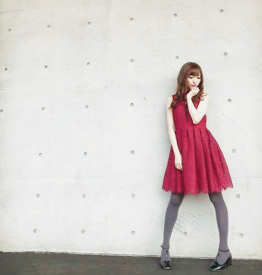 山口真帆、網タイツ＆ピンヒールの美脚オフショット「足ながっ」「エロカッコいい」と新たな魅力に反響