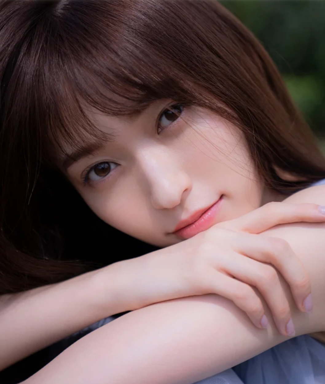 山口真帆、網タイツ＆ピンヒールの美脚オフショット「足ながっ」「エロカッコいい」と新たな魅力に反響