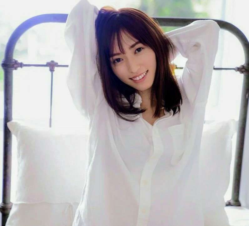 山口真帆、網タイツ＆ピンヒールの美脚オフショット「足ながっ」「エロカッコいい」と新たな魅力に反響