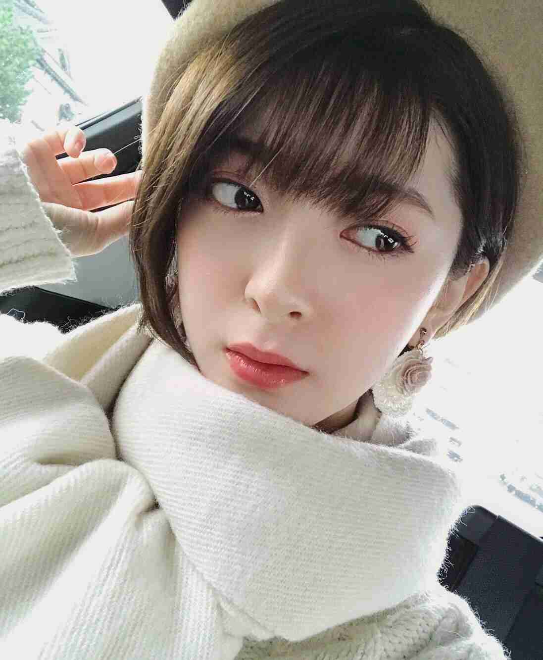 山口真帆、網タイツ＆ピンヒールの美脚オフショット「足ながっ」「エロカッコいい」と新たな魅力に反響