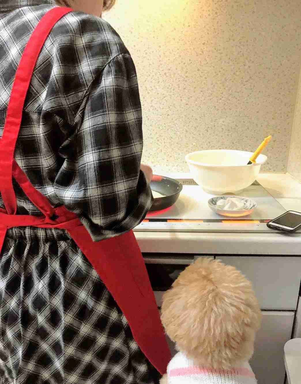 山口真帆、網タイツ＆ピンヒールの美脚オフショット「足ながっ」「エロカッコいい」と新たな魅力に反響