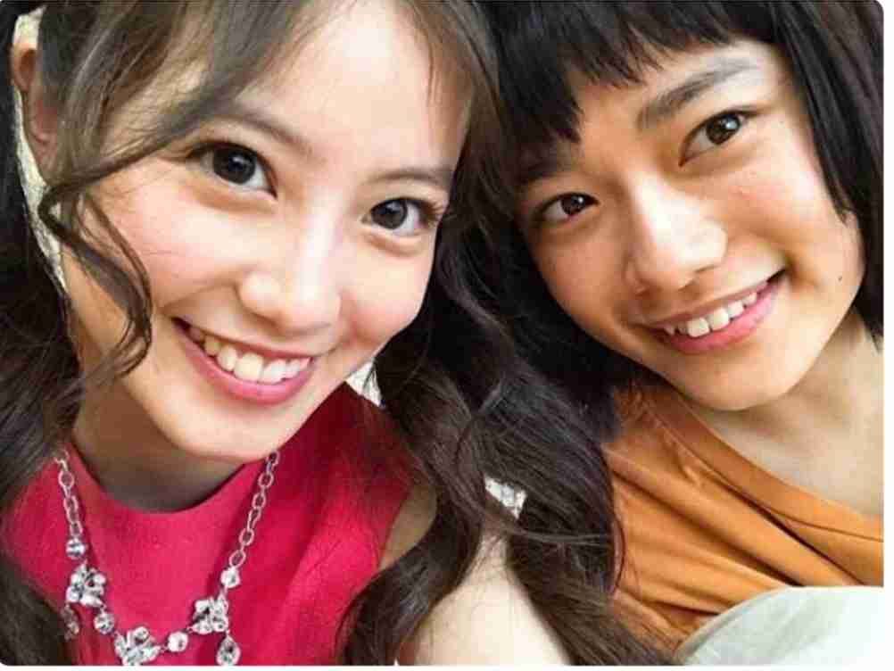 『恋つづ』佐藤健＆上白石萌音、ゴーカート運転中 「本当のデートみたい」と反響
