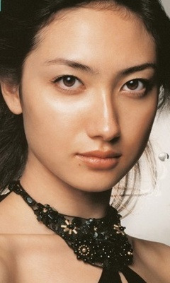 三白眼と黒目がち、どちらが好きですか?