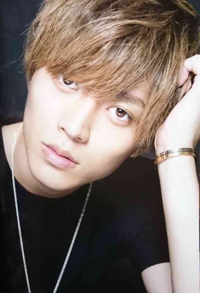 King & Prince永瀬廉『MEN'S NON-NO』初ソロ表紙 白アイテムを軽やかに着こなす