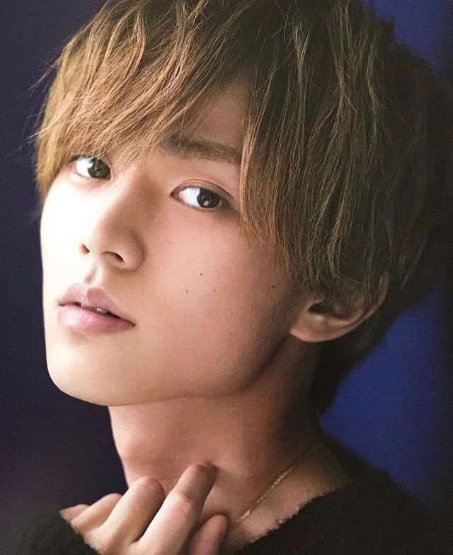 King & Prince永瀬廉『MEN'S NON-NO』初ソロ表紙 白アイテムを軽やかに着こなす