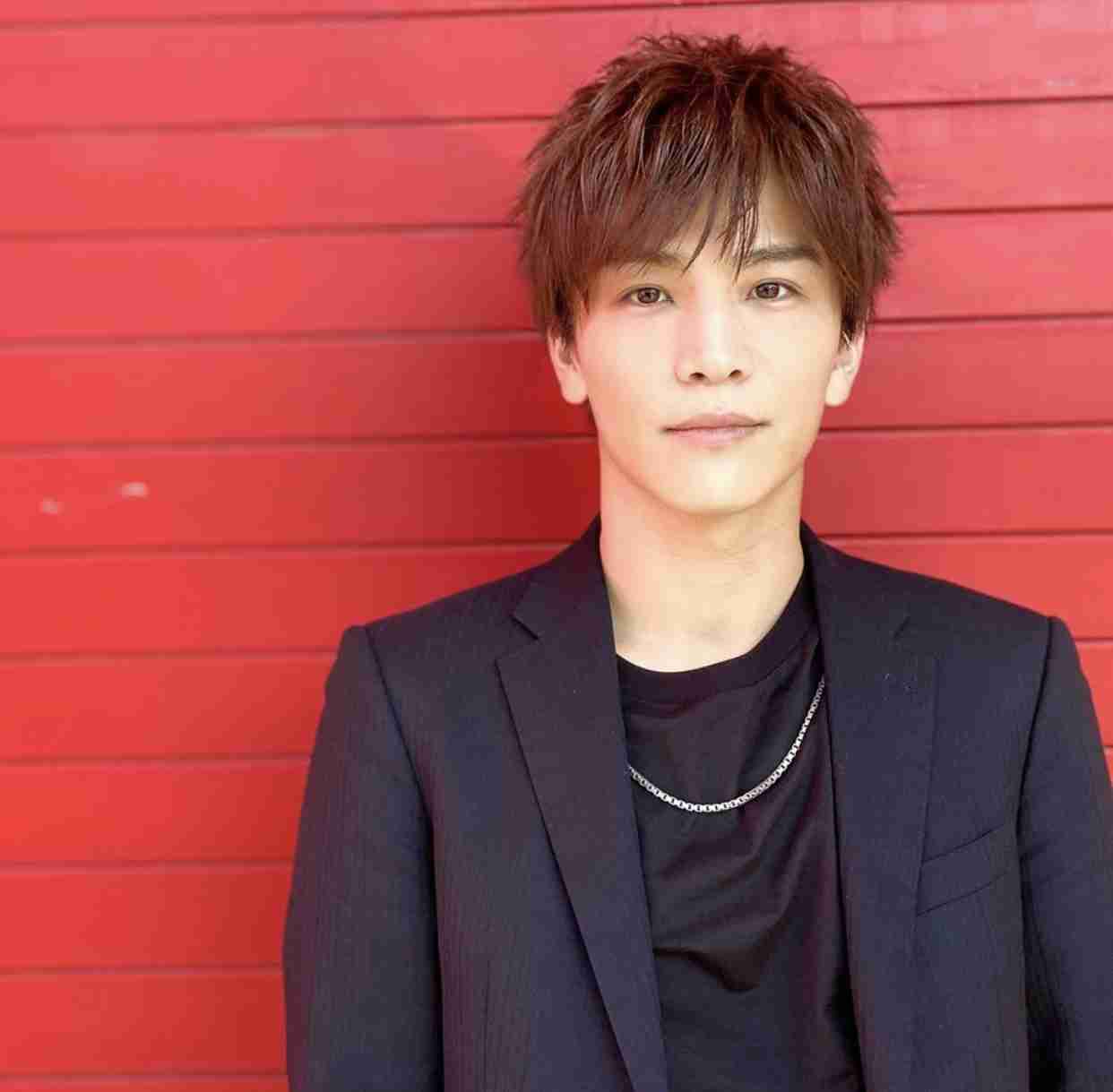 三代目JSB 岩田剛典のウインクSHOTにファン歓喜「これ罪でしょ!?」「イケメンすぎて倒れそうになった…」
