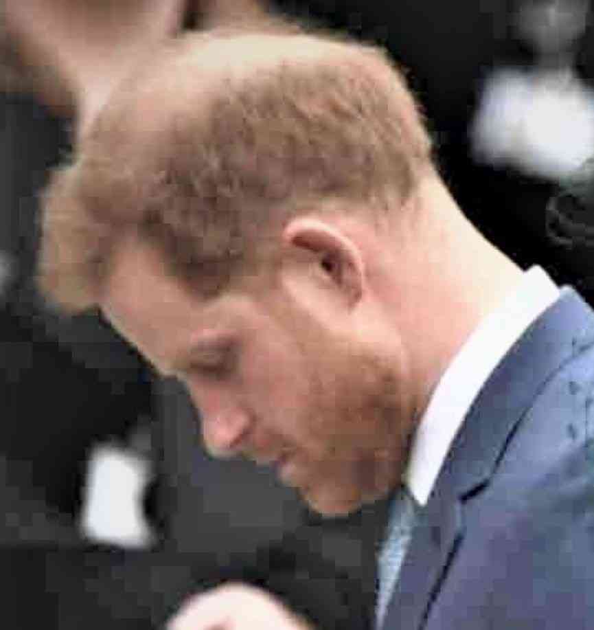 英ヘンリー王子夫妻、エリザベス女王に招待されて礼拝に参加
