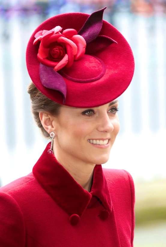 英ヘンリー王子夫妻、エリザベス女王に招待されて礼拝に参加
