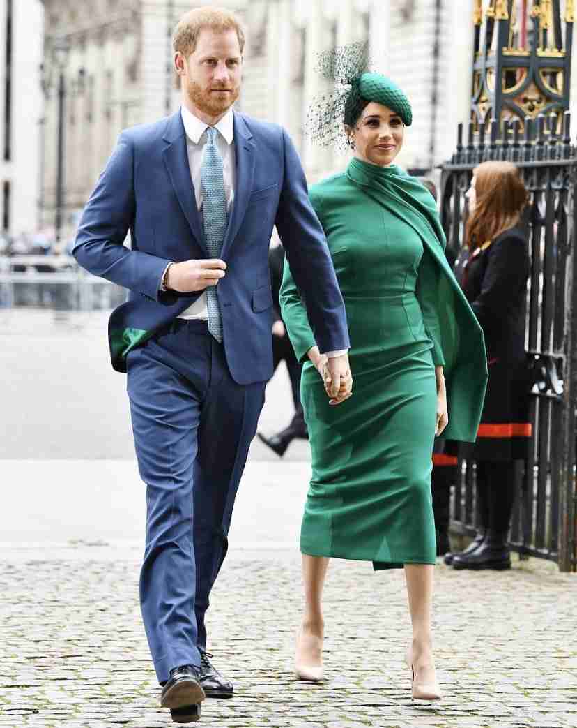英ヘンリー王子夫妻、エリザベス女王に招待されて礼拝に参加