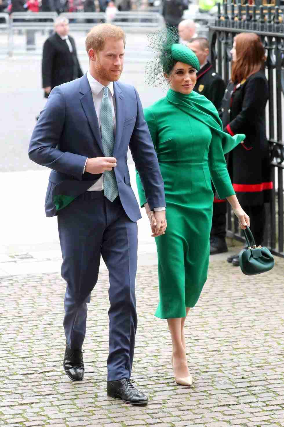 英ヘンリー王子夫妻、エリザベス女王に招待されて礼拝に参加