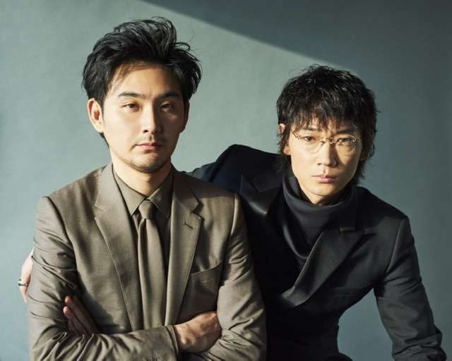 二次元と三次元のイケメンを交互に貼っていくトピ