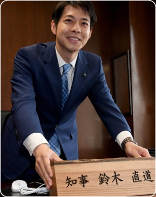 岩井志麻子さん、新型コロナ対策陣頭指揮の北海道・鈴木知事は「全アジアで通用するイケメン」