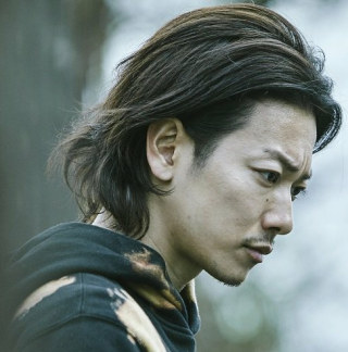 男性芸能人の髭、似合ってたら+ボタンを押すトピPart2