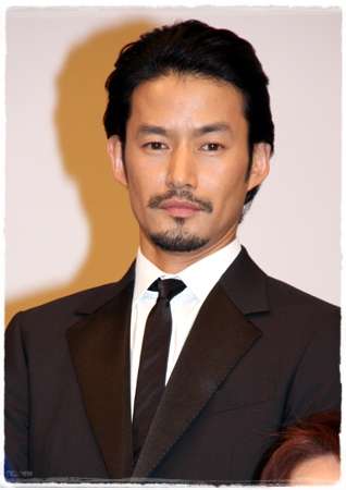 男性芸能人の髭、似合ってたら+ボタンを押すトピPart2
